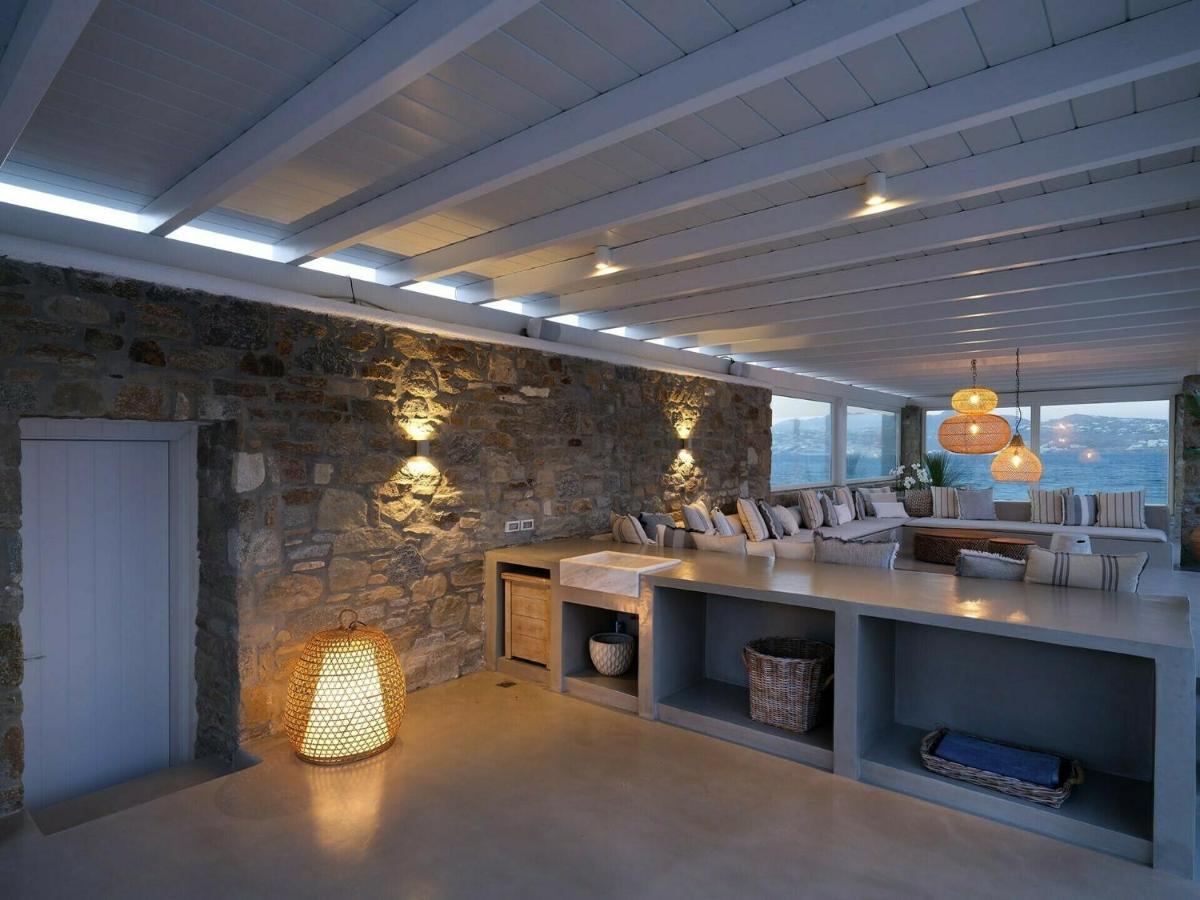 White Serenity * Glastros (Mykonos)